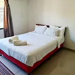 Masters 2 Bedroom Apartment Westfield
