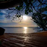 Private Holiday Home Malolo Island