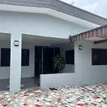 Island Guesthouse - Entire One Bedroom Unit With Kitchen & A Bathroom - 3Km Away From Nadi International Airport