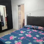 Island Guesthouse - Entire One Bedroom Unit With Kitchen & A Bathroom - 3Km Away From Nadi International Airport