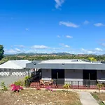 Nadi Holiday Stay