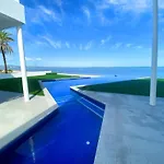 Naisoso Island Villas - Fiji