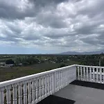 Seaview Hotel And Apartments