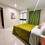 Brand New, Spacious, Close To The Airport, Executive, 2 Bedroom With A Pool, Quiet And Very Private