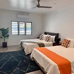 4 Bedroom Villa 5 Min Walk To The Beach