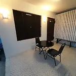 Bestwest Apartments