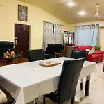 Bula Breeze Lodge