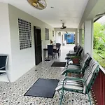 Bula Breeze Lodge