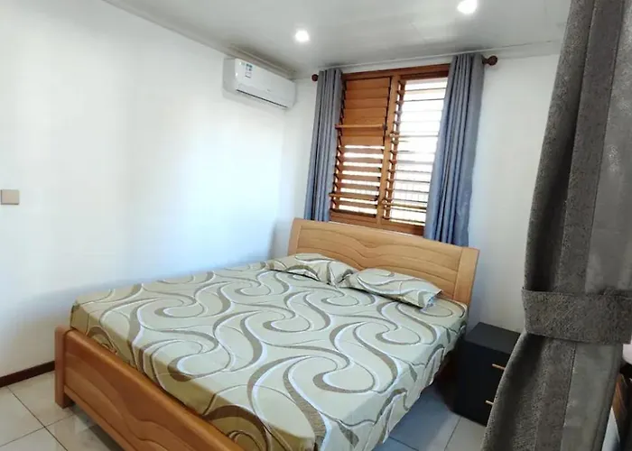 Modern Master Bedroom A