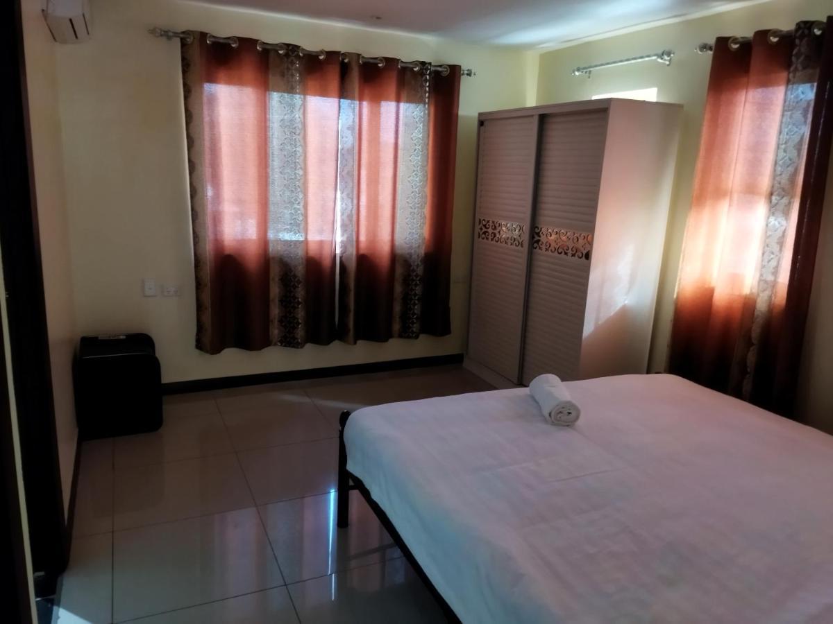 Apartment Tropical Plaza Apartments *