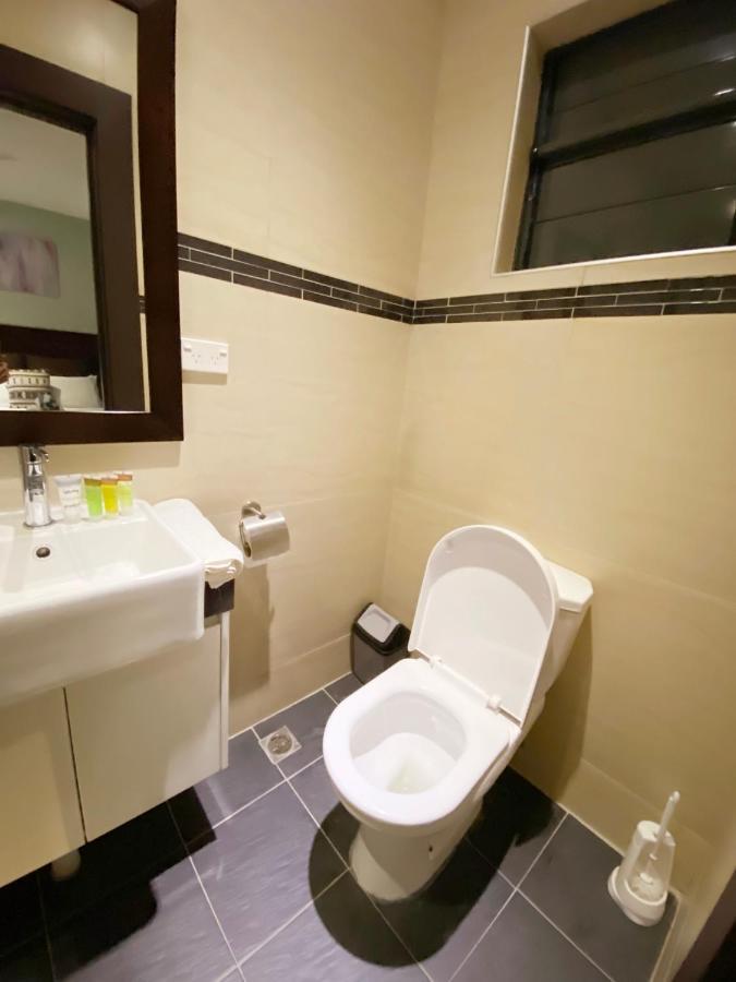 Greystone Nadi