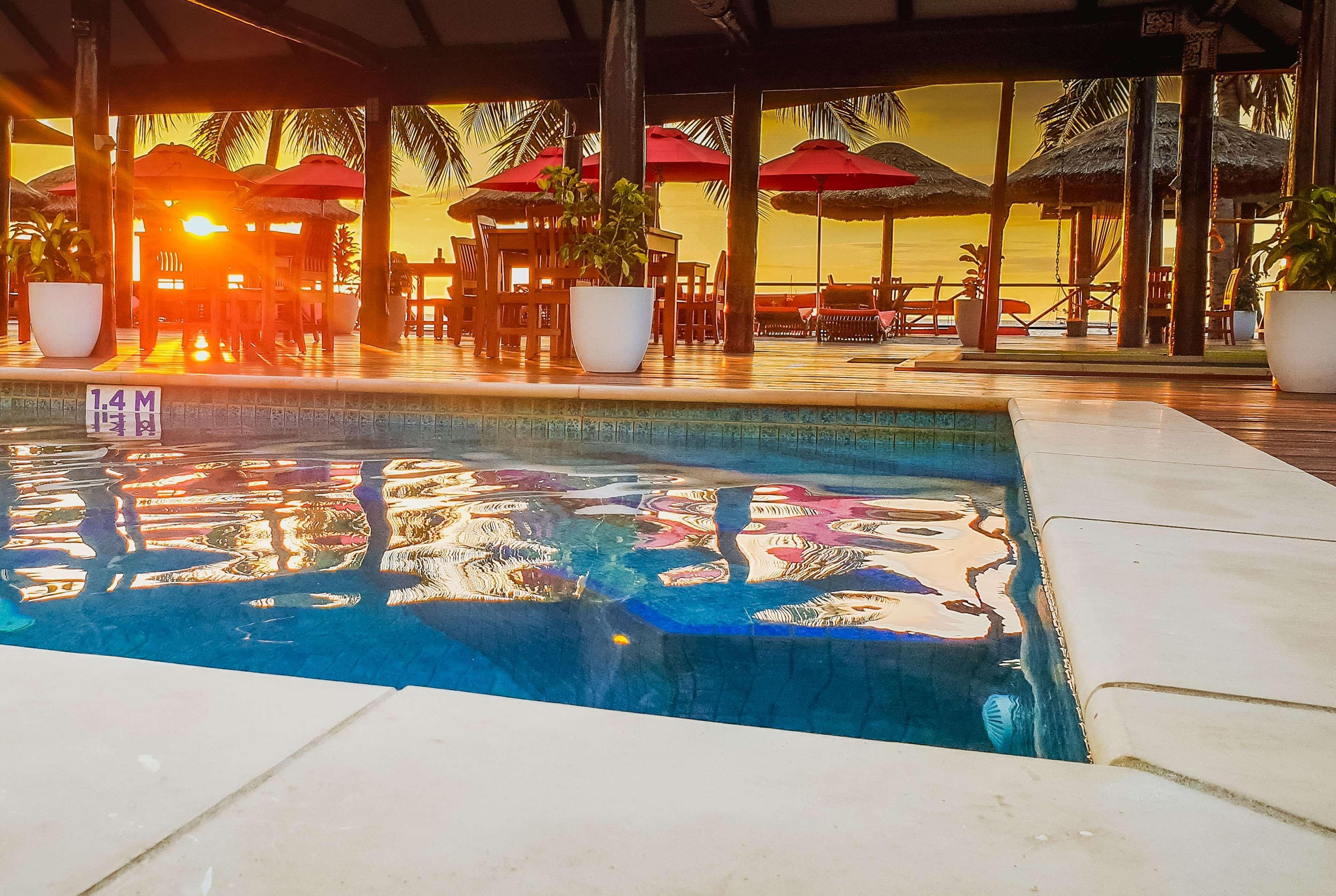 Ramada Suites By Wyndham Wailoaloa Beach Fiji 4*