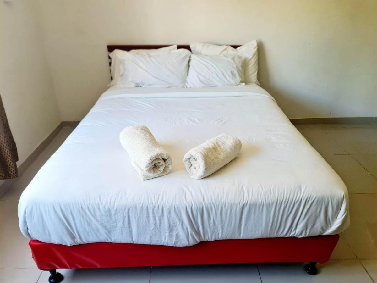 Masters 2 Bedroom Westfield Apartment Nadi