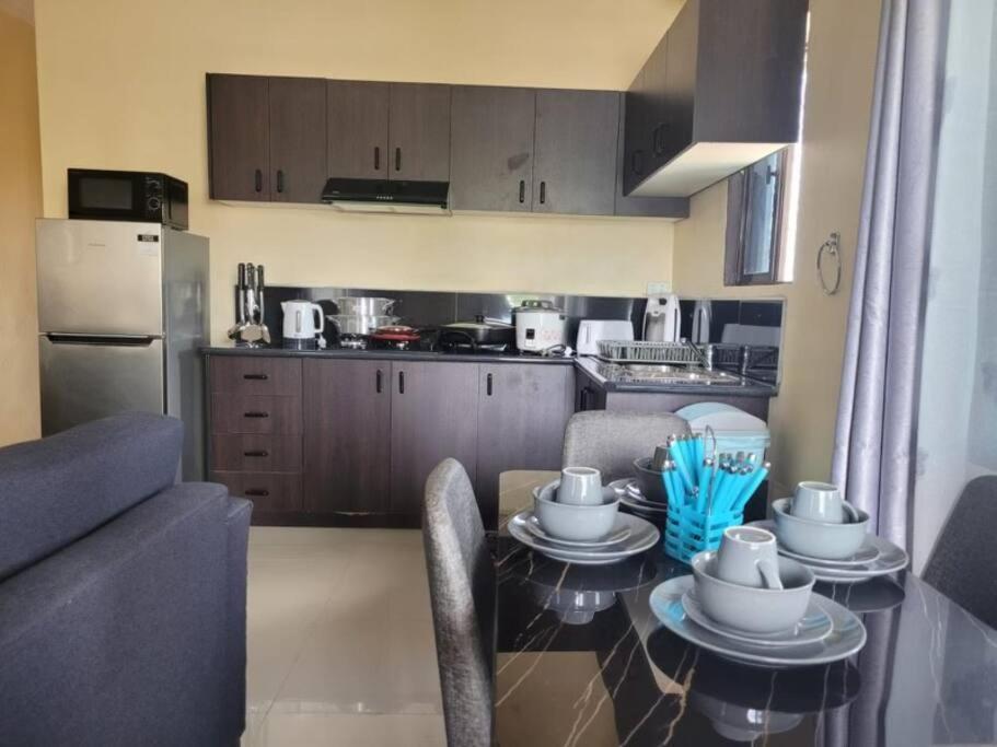 Singh's Elite Apartment *