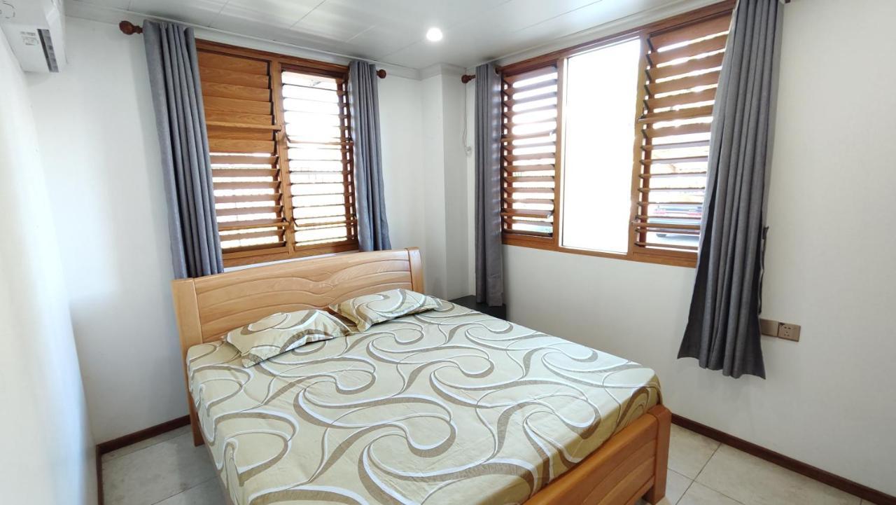 Apartment Modern 3-bedroom Queens Rd
