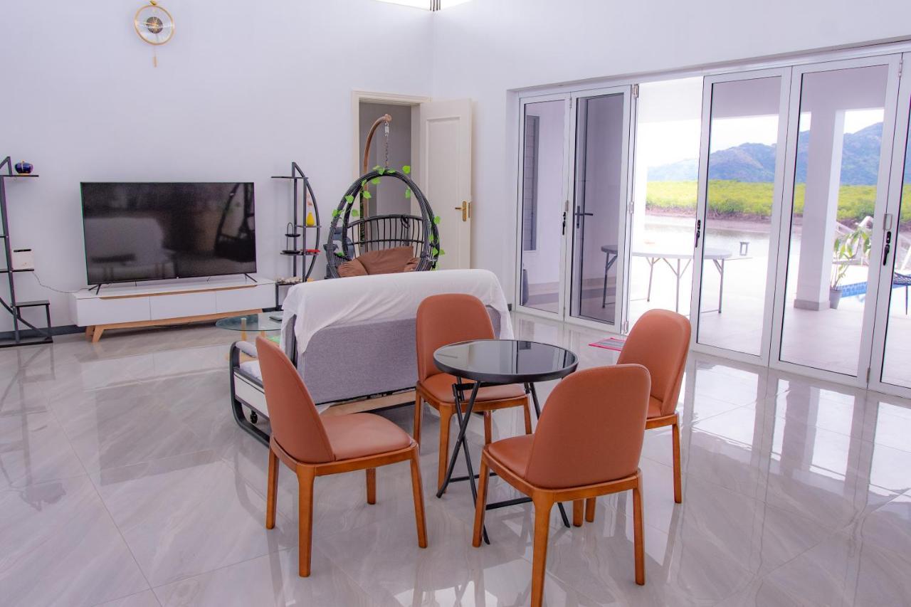 Side Villa *