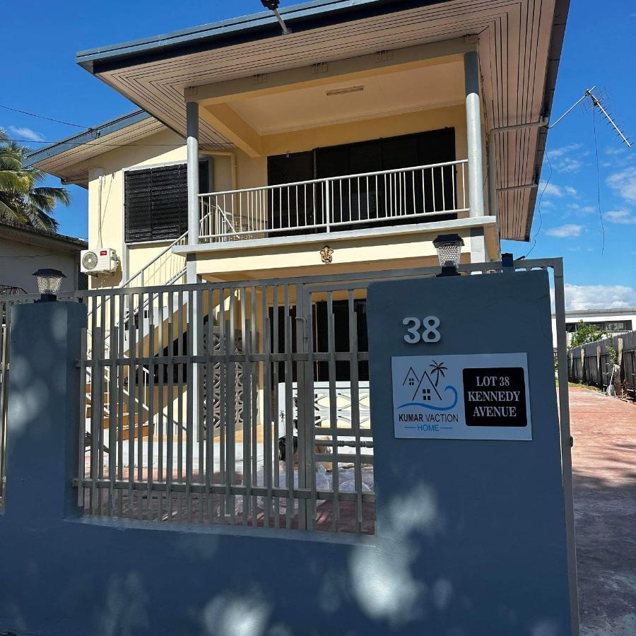 Kumarvacation 38 Kennedy Road Unit 2 *