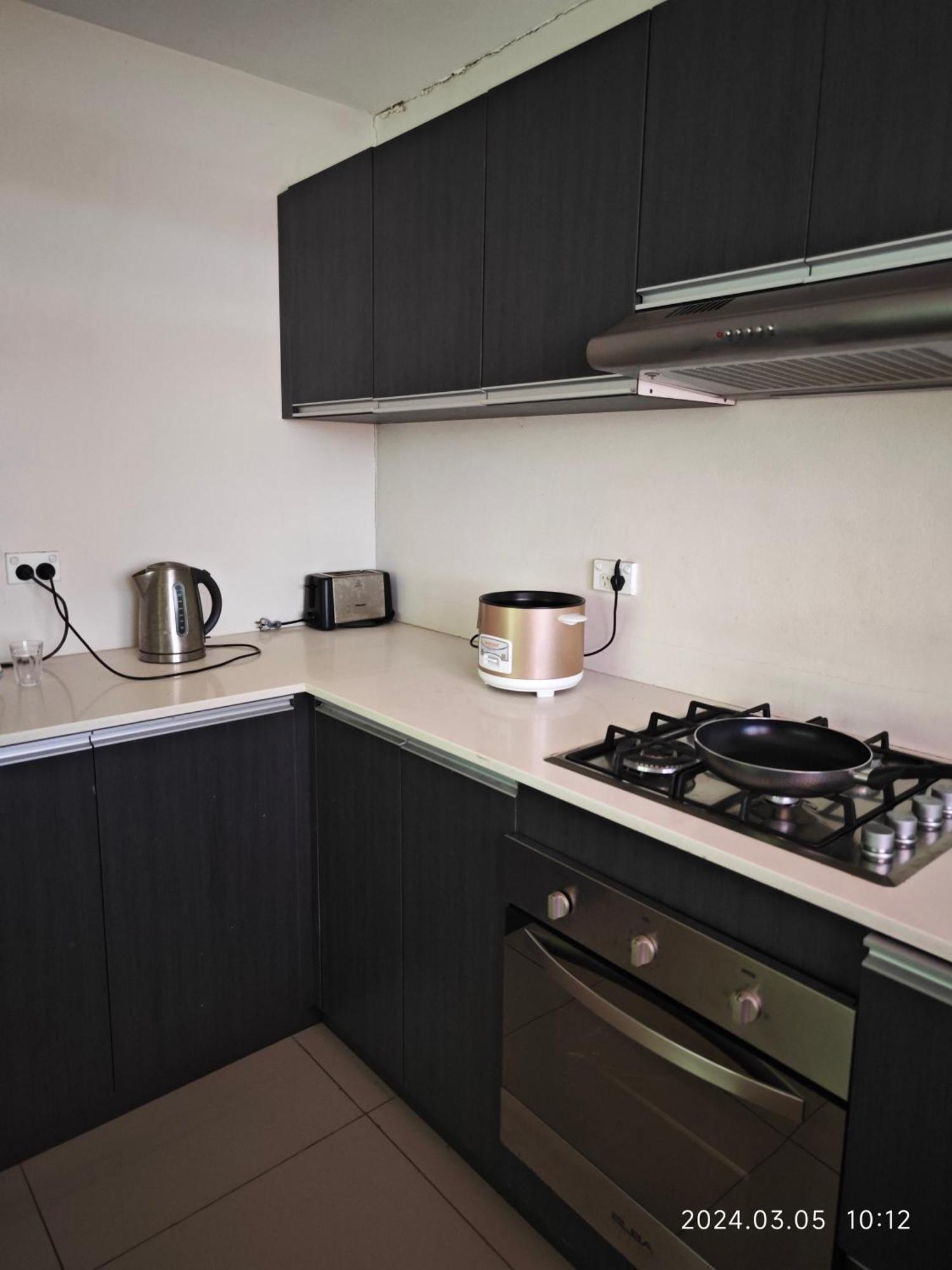 1 Pacific Fairprice Apartment