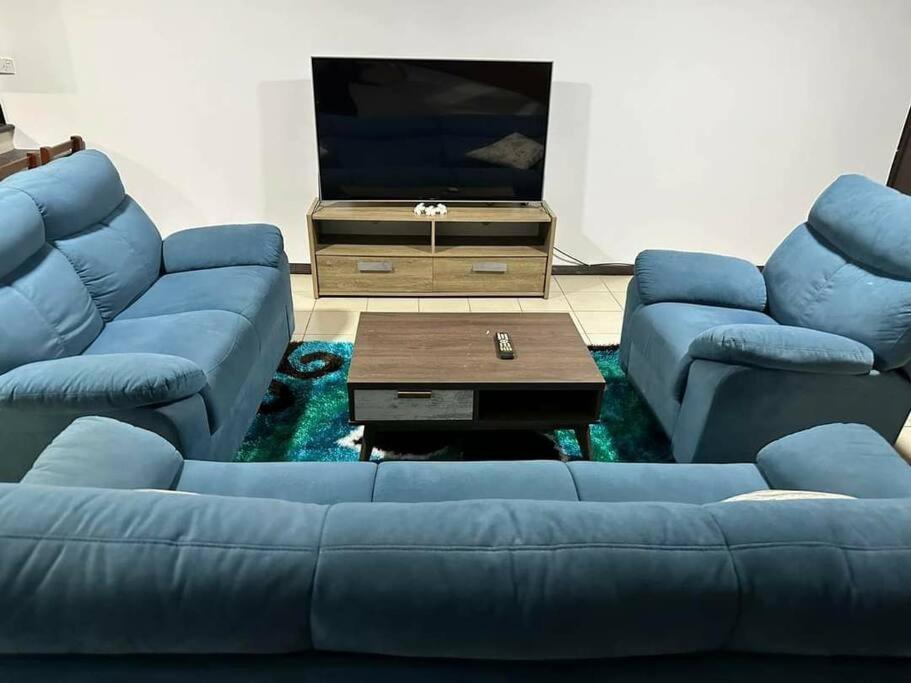 Ambitious Lot 7 Apartment