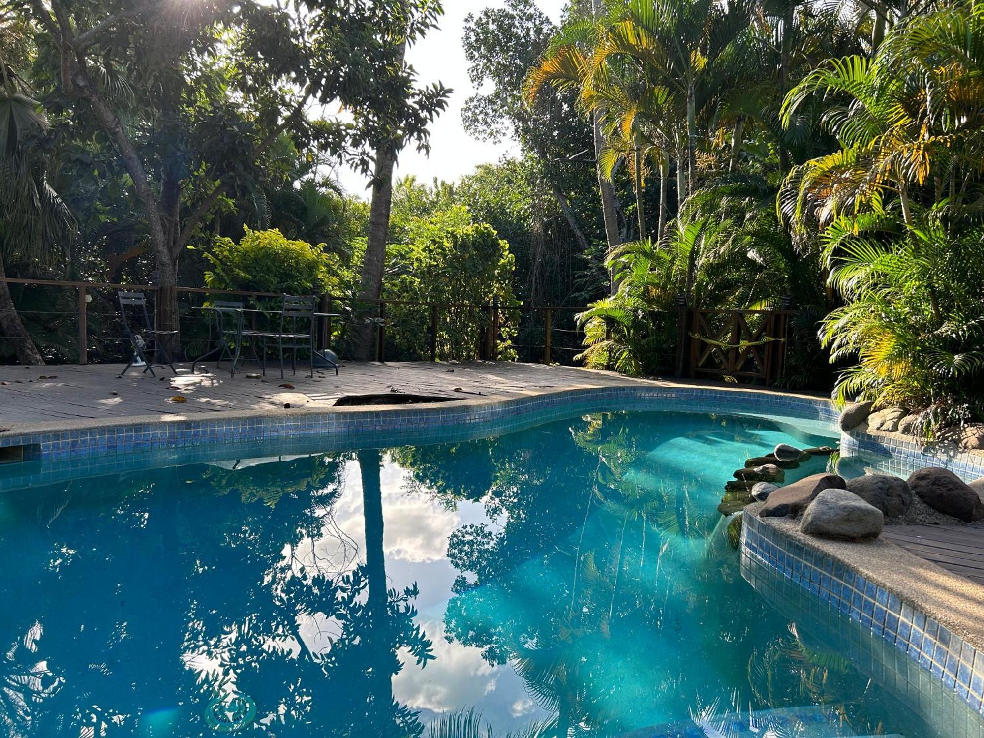 Tropical Garden-04-f Apartment Nadi