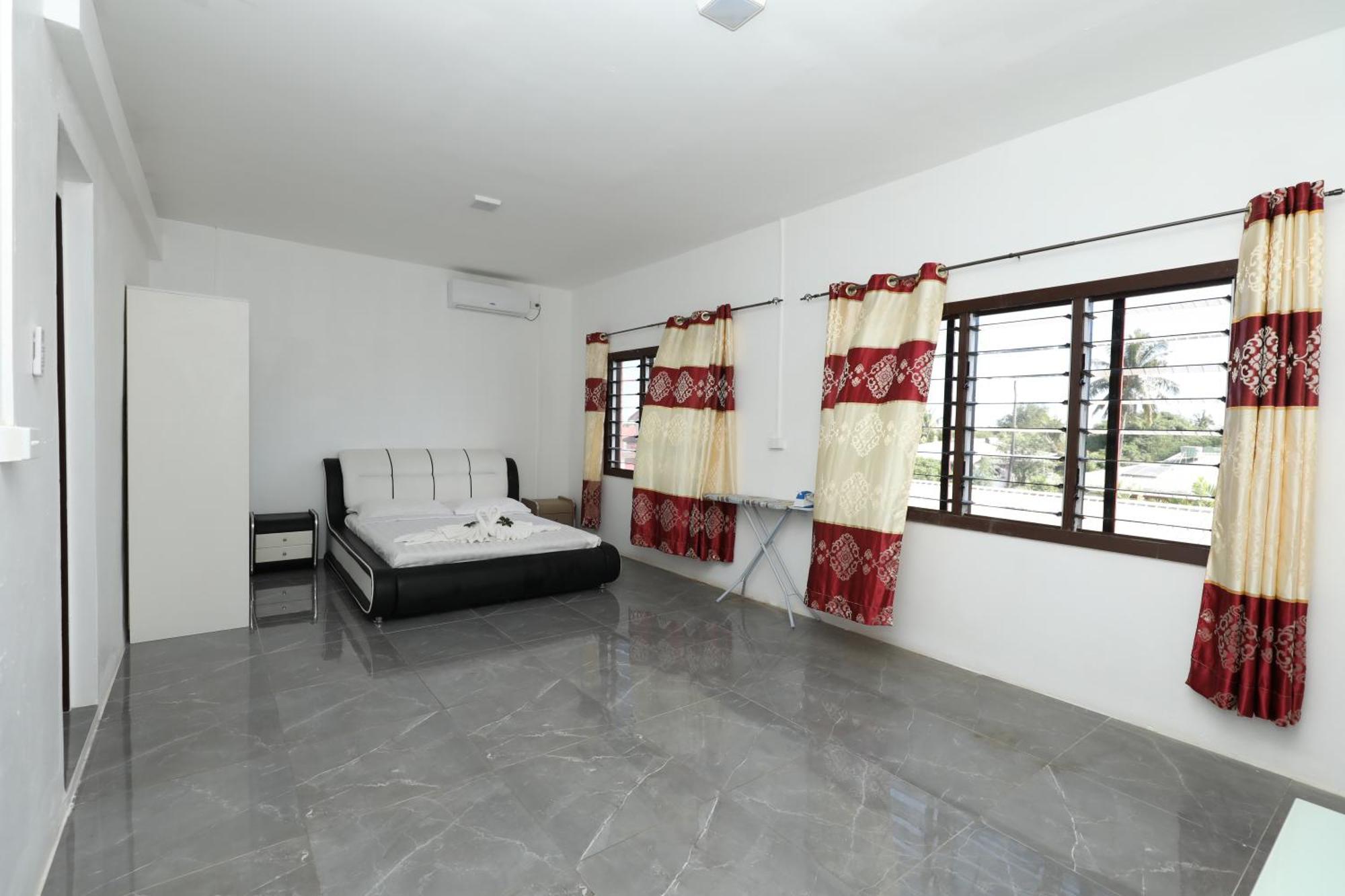 Tropical Plaza Apartment