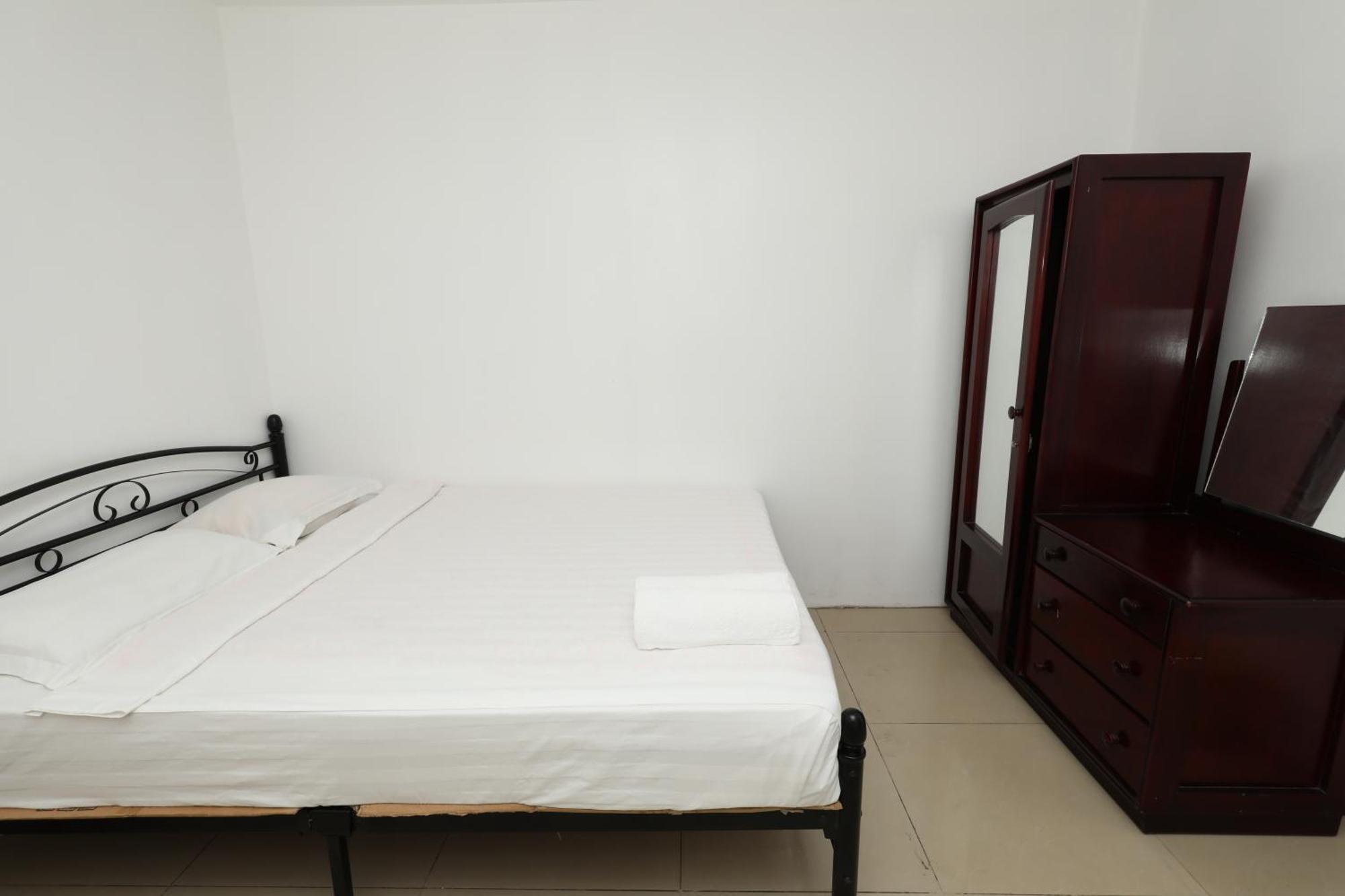 Tropical Plaza Apartment