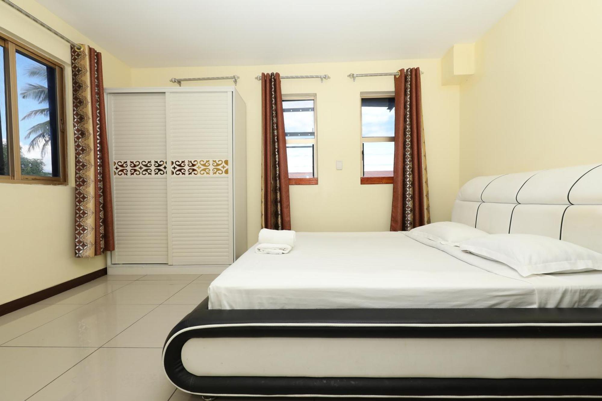 Tropical Plaza Nadi