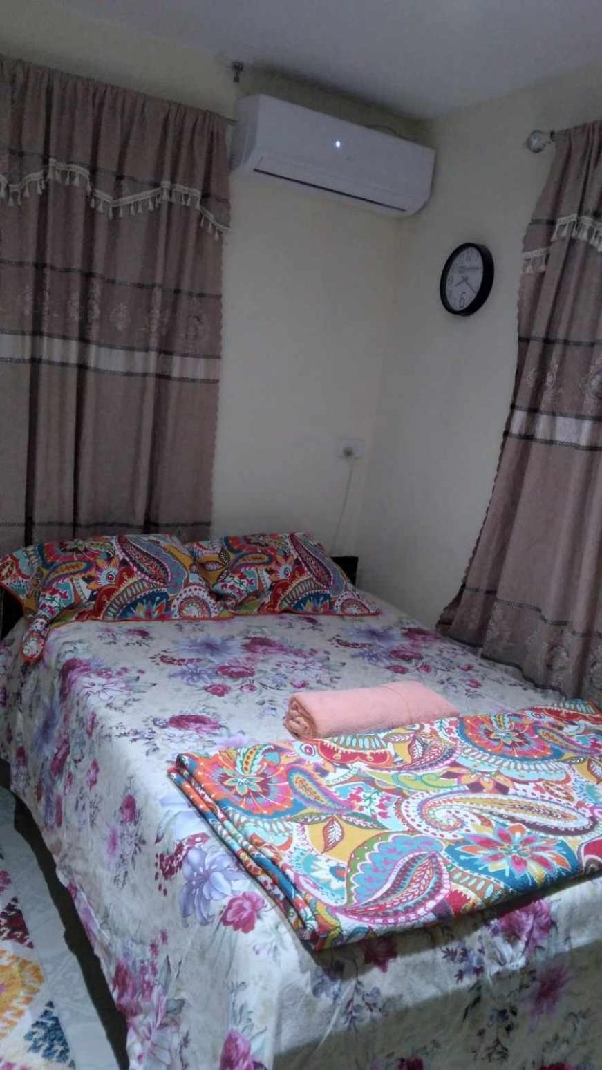 Bed & Breakfast Awesome *