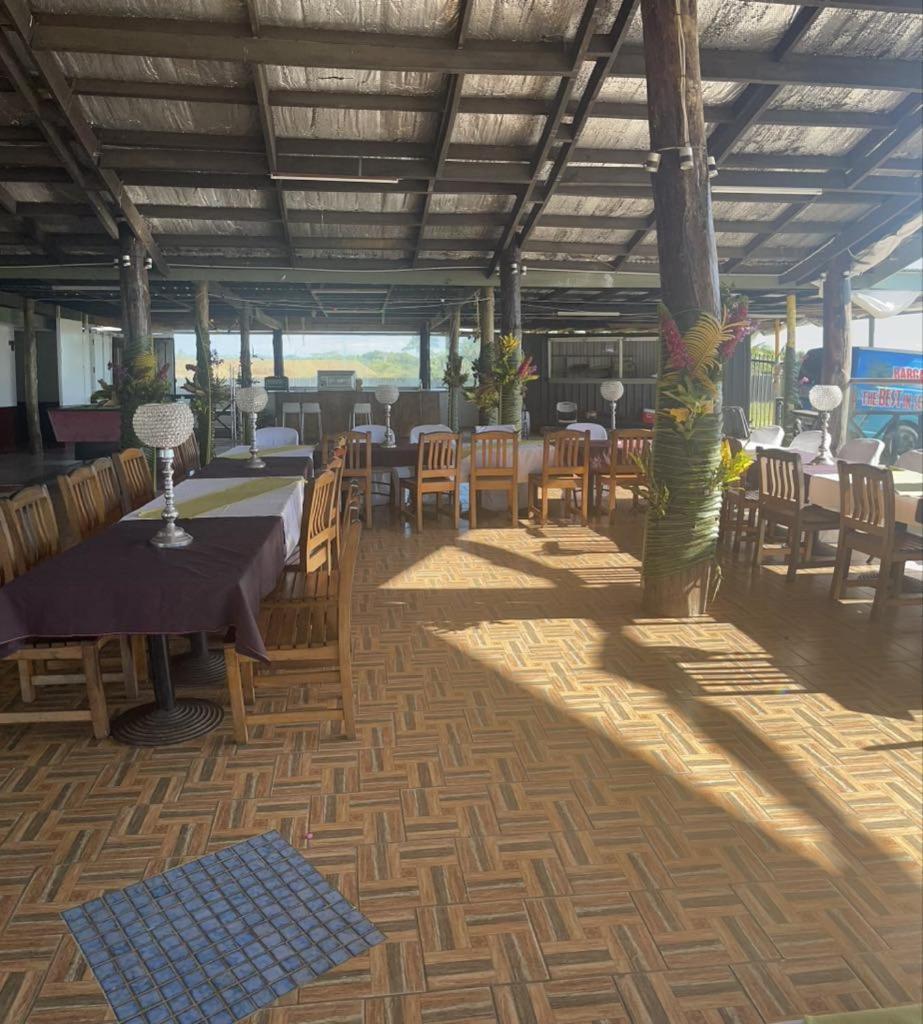 Bula * Nadi