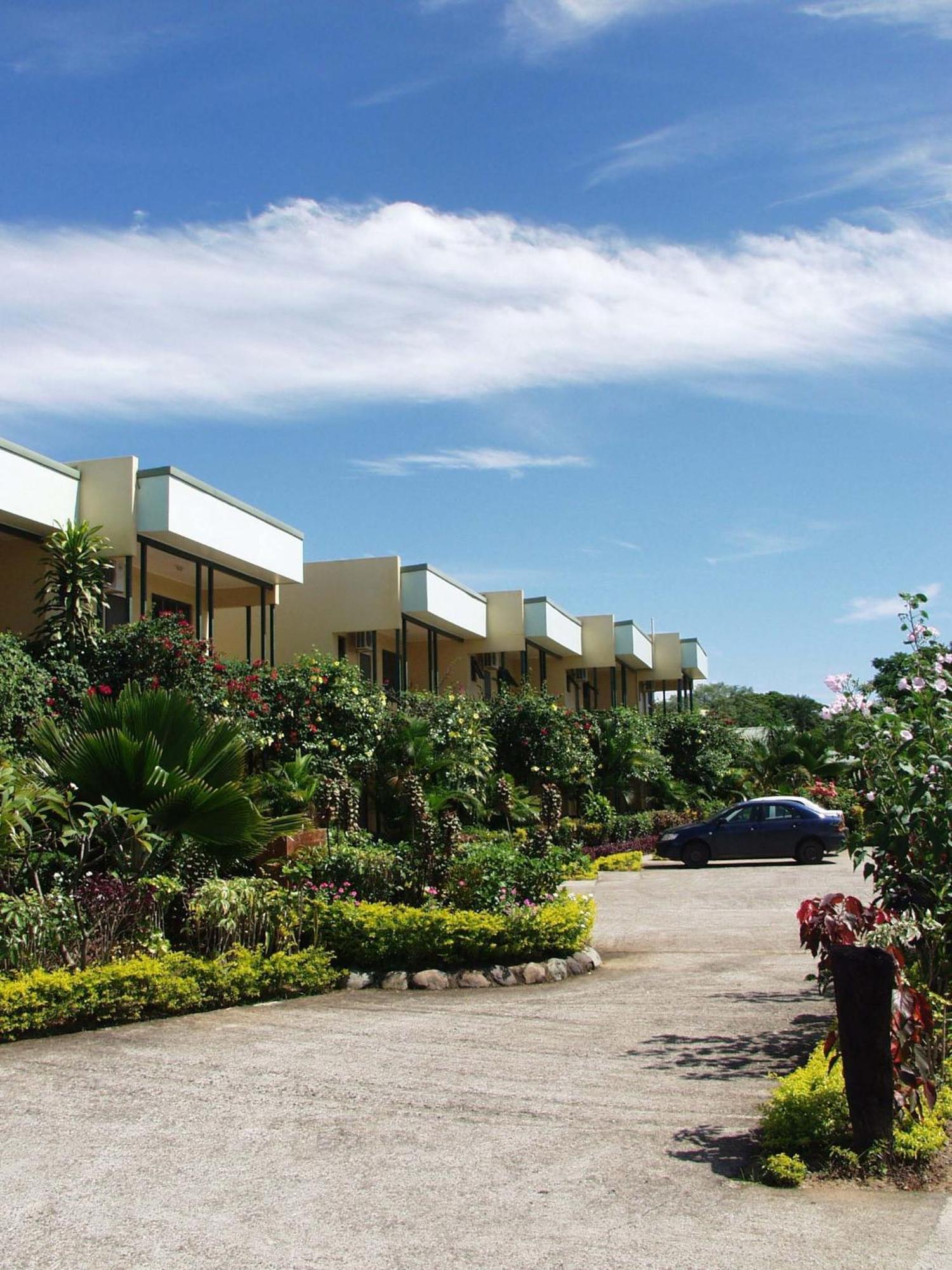 Grand West Hotel 3*