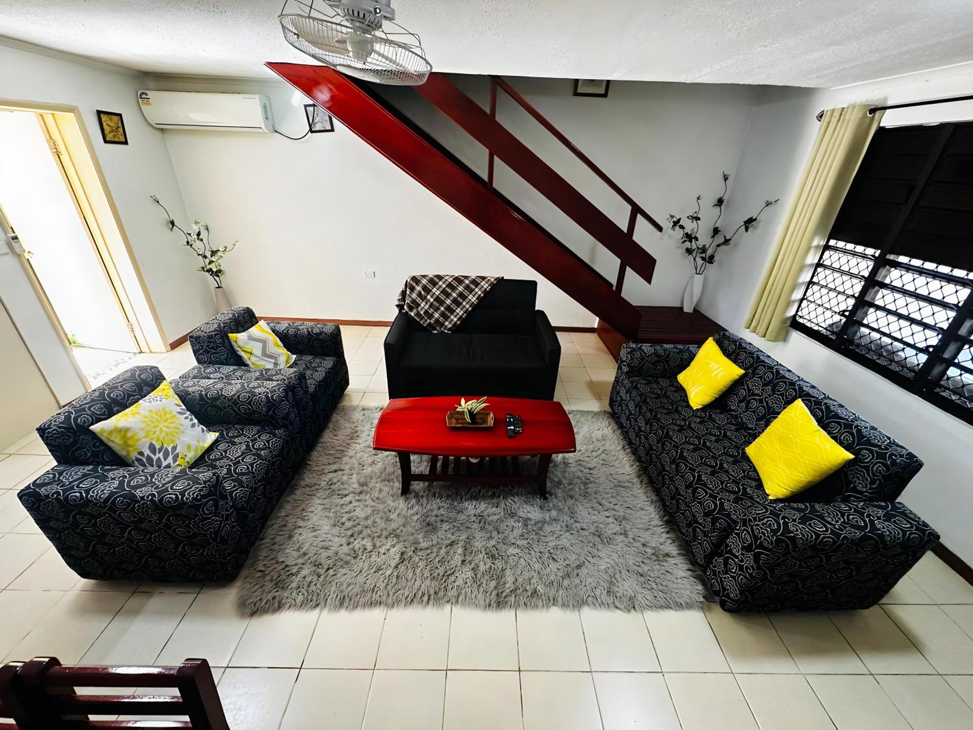 Cozy, Comfortable, Family Home. Apartment