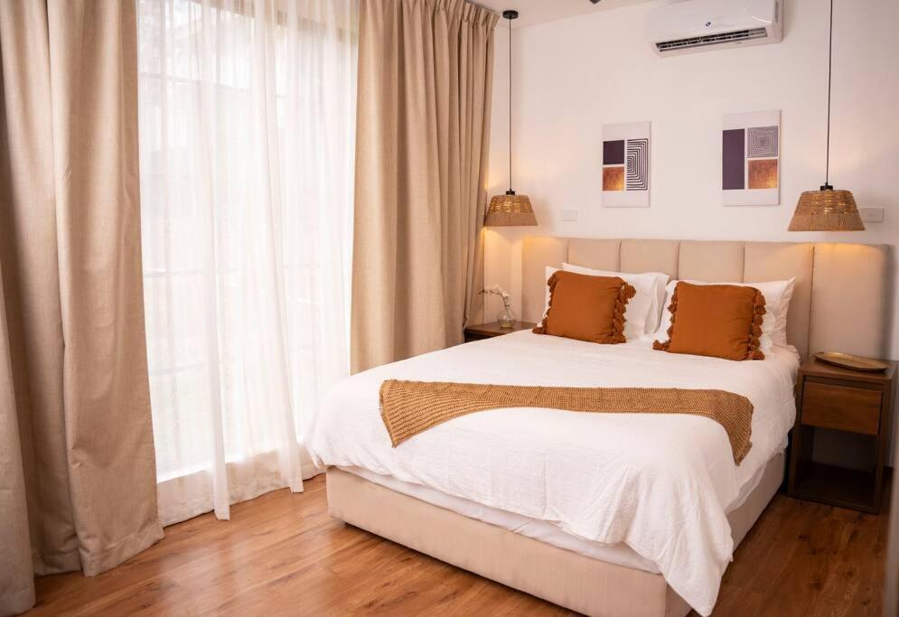 Villa Heaven Retreat With Minigolf, Pool, Fire Pit, Bbq *