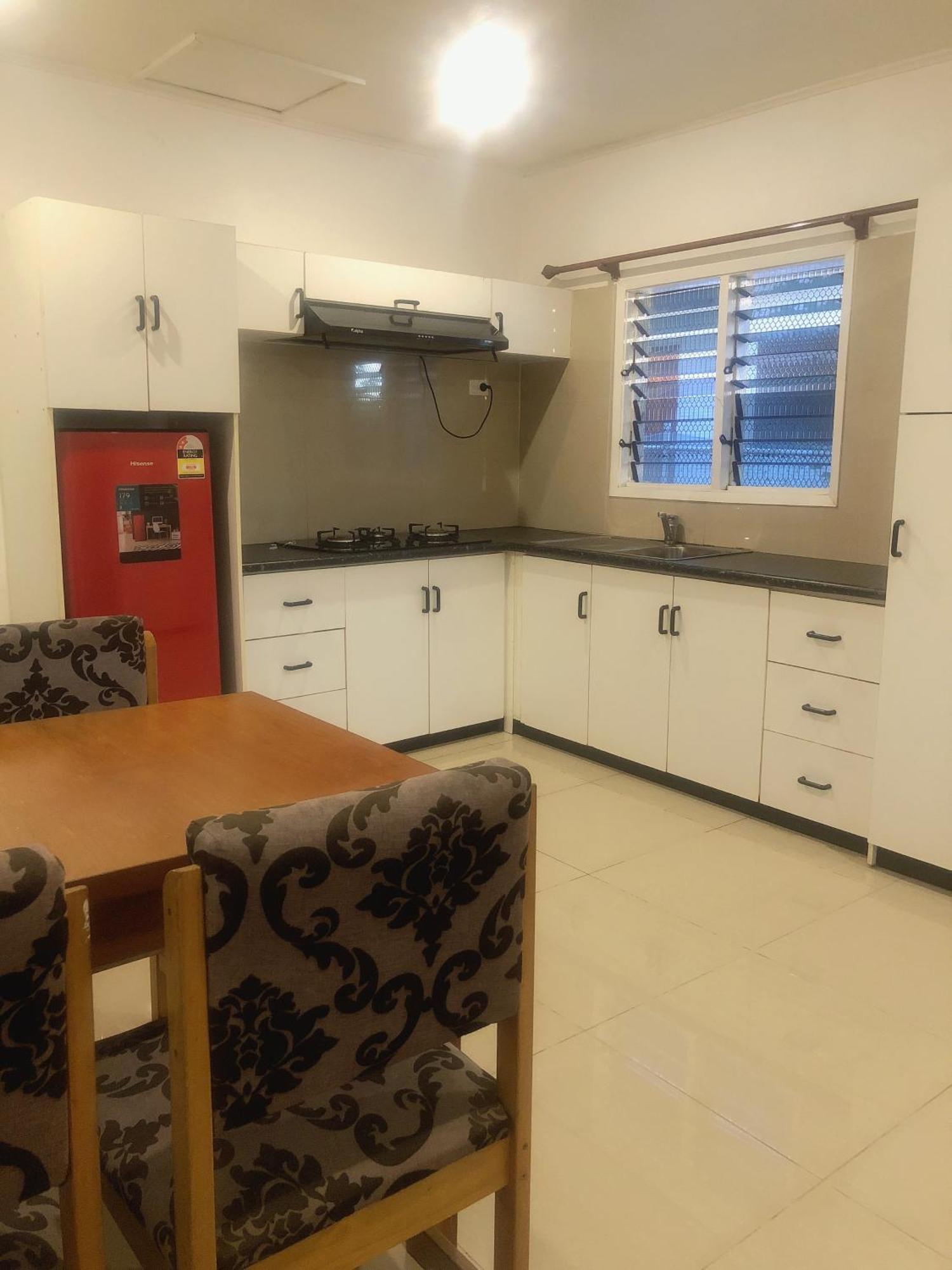 Apartment Ac 机场公寓