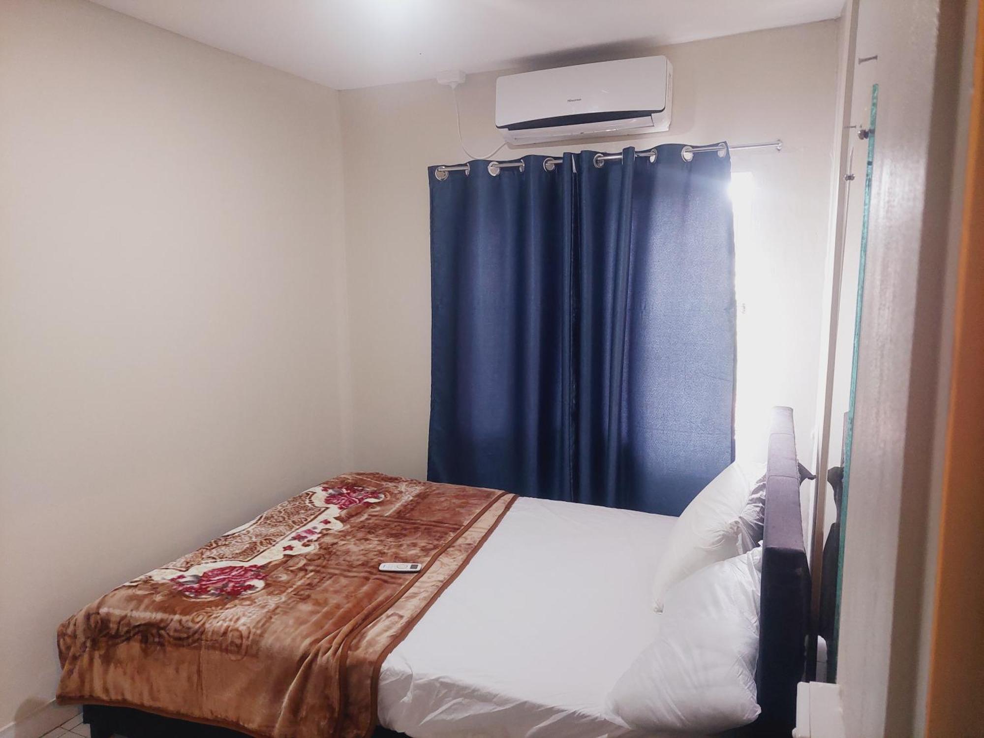 3 Bedroom Deluxee Apartment *