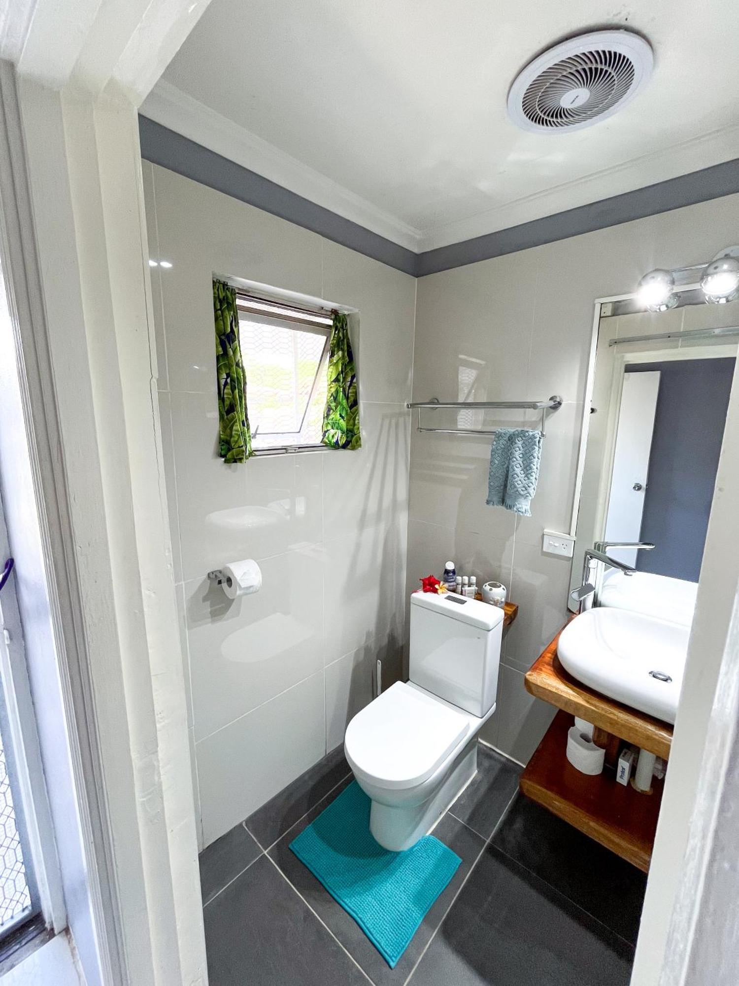The Wheelhouse Apartment *