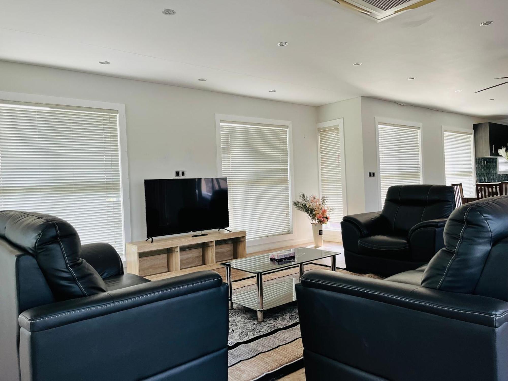 Luxurious 4 Bedroom House-fiji * Nadi
