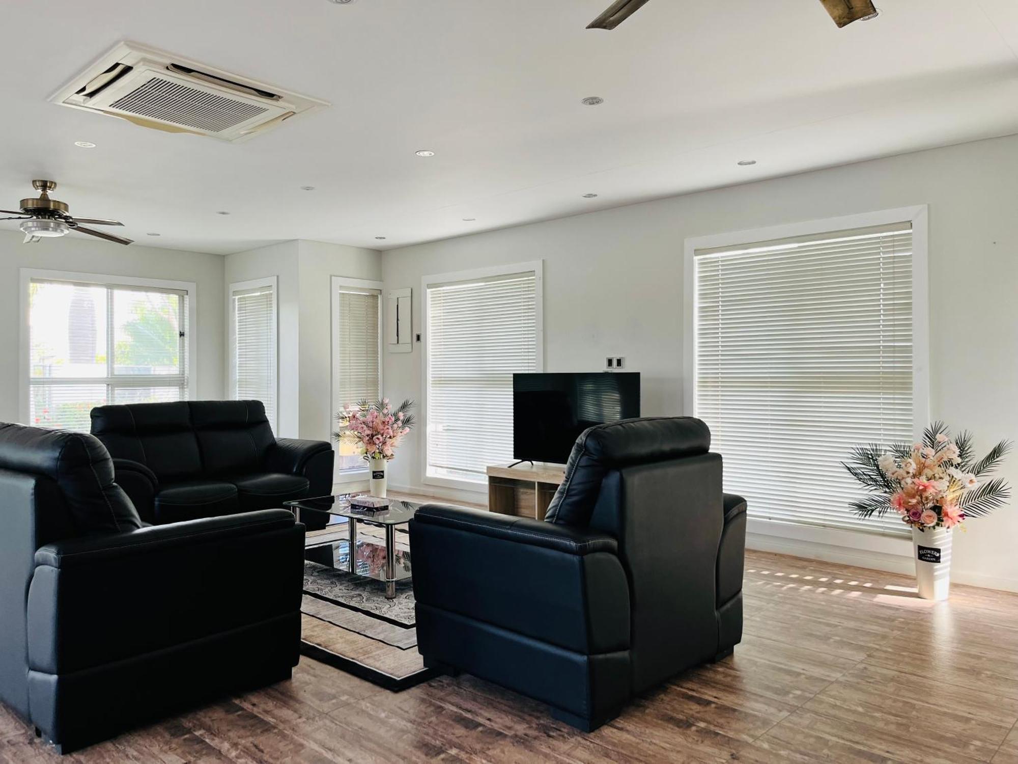 Holiday home Luxurious 4 Bedroom House-fiji *