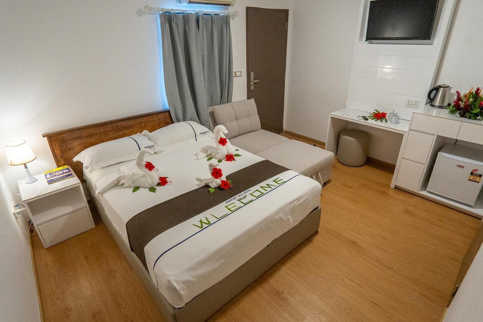 Hotel Airport Ace 4*