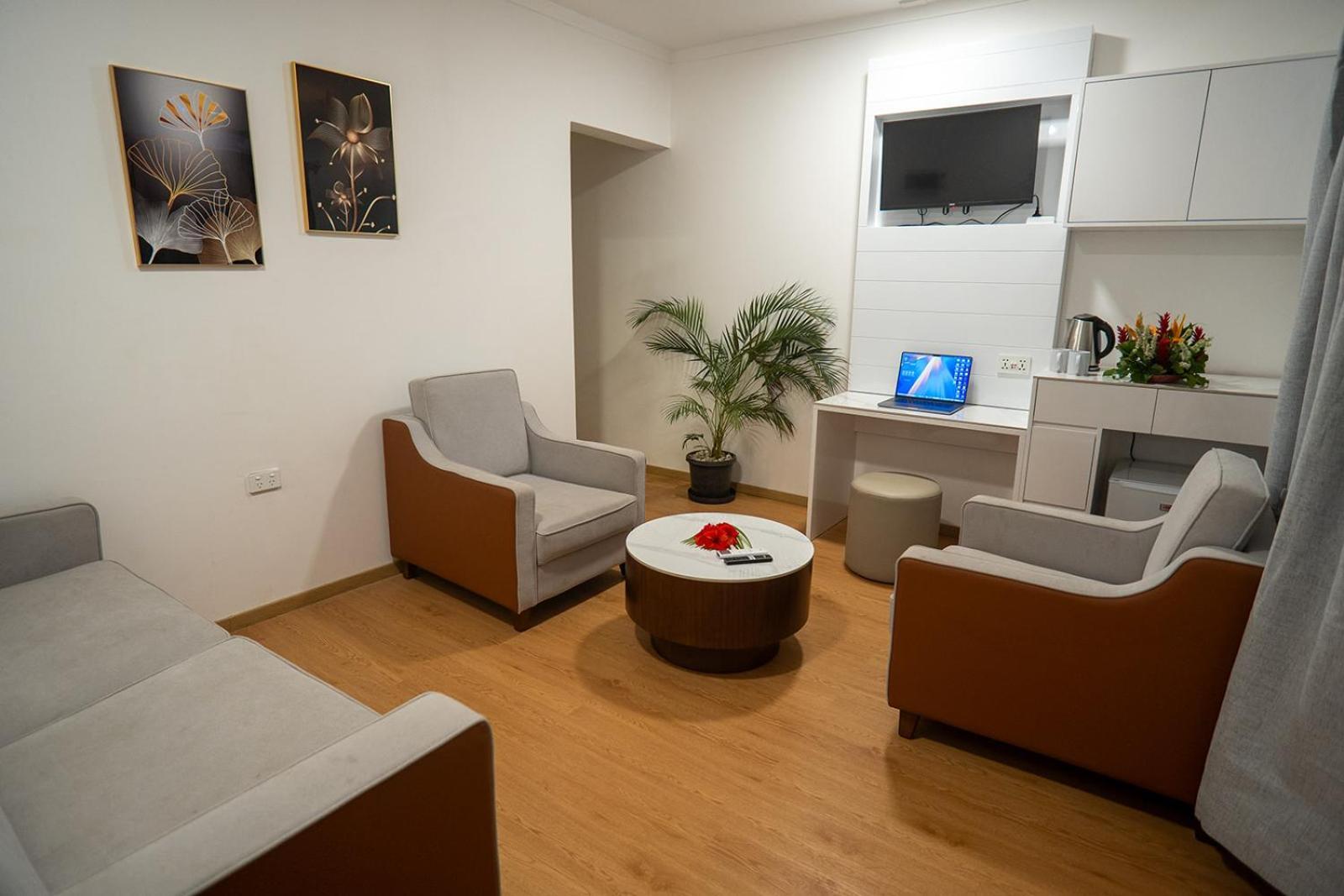 Airport Ace Hotel 4*