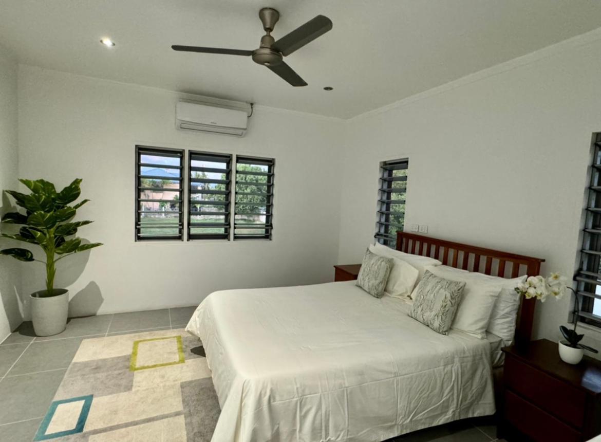 4 Bedroom 5 Min Walk To The * Nadi