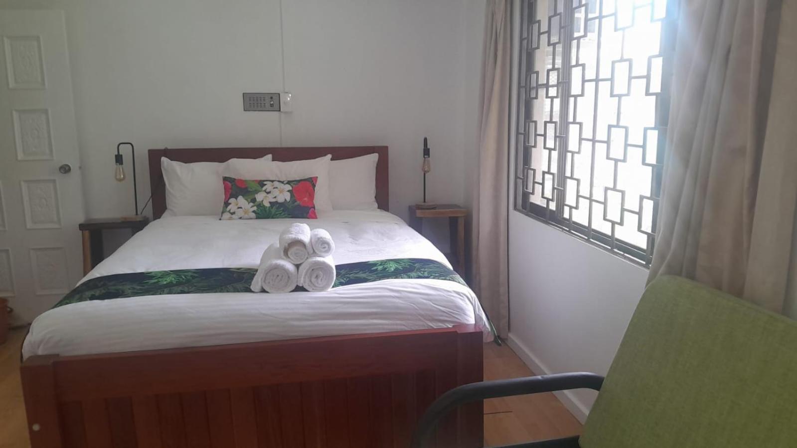 Residence71nadi Fiji Homestay *