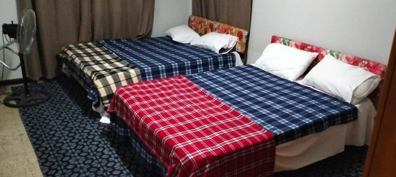Singhs Apartment, Gray Road Lot 19 Matintaar Nadi, Mountain View Bed & Breakfast