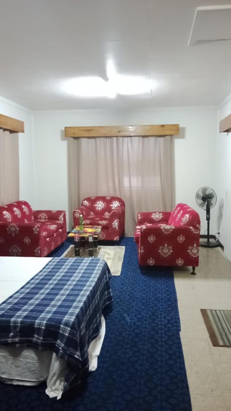 Singhs Apartment, Gray Road Lot 19 Matintaar Nadi, Mountain View Bed & Breakfast