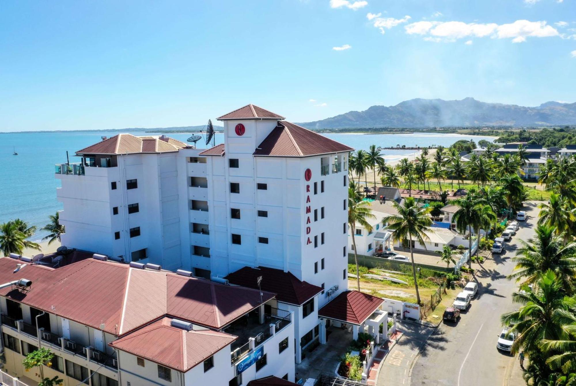Ramada Suites By Wyndham Wailoaloa Beach Fiji Aparthotel