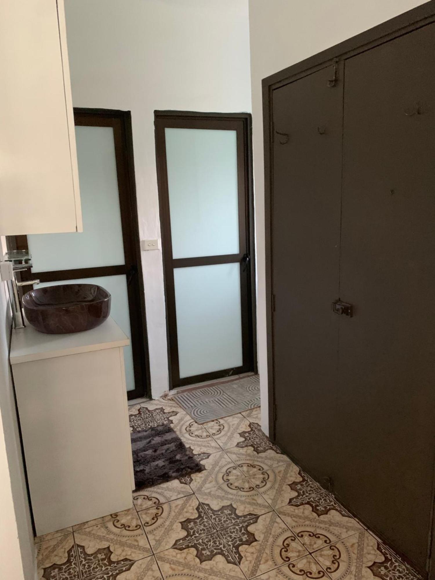 Happy Staycation Apartment *