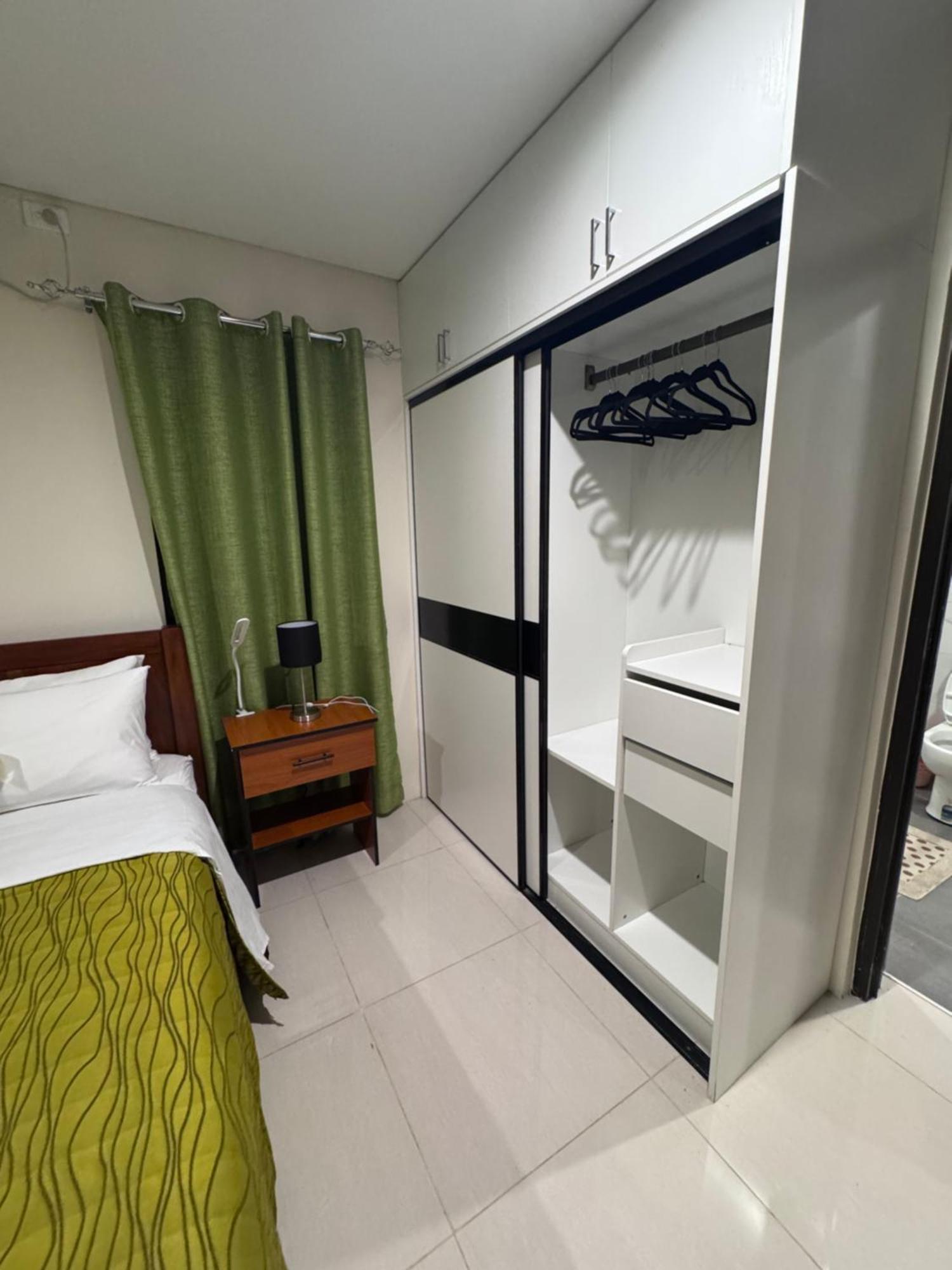 Brand New, Spacious, Close To The Airport, Executive, 2 Bedroom With A Pool, Quiet And Very Private