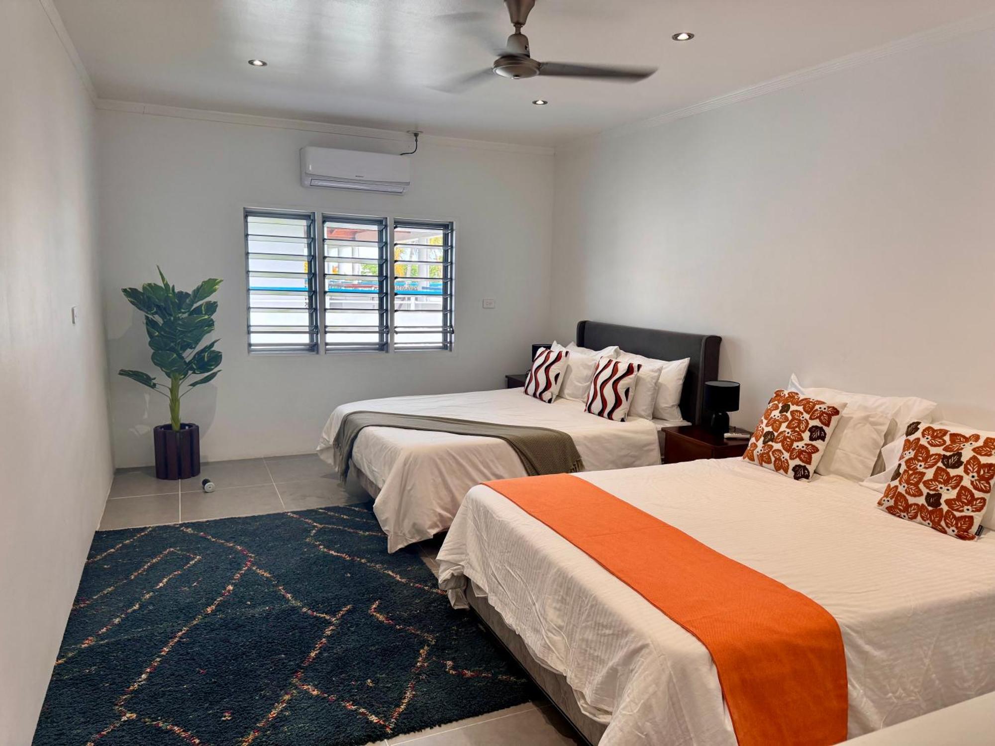 4 Bedroom 5 Min Walk To The Nadi