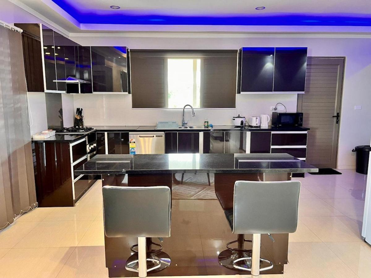 Sleek Apartment Nadi