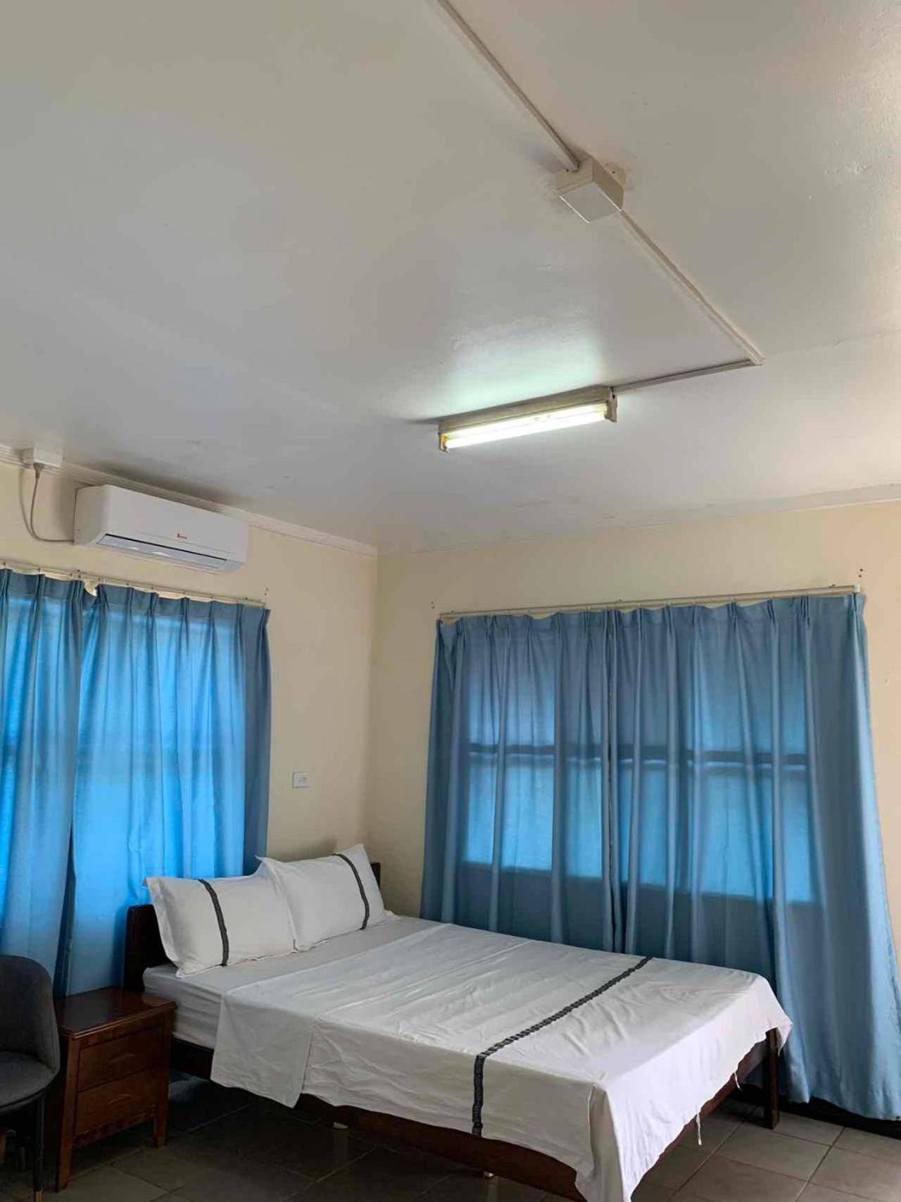 Airport Guest house *