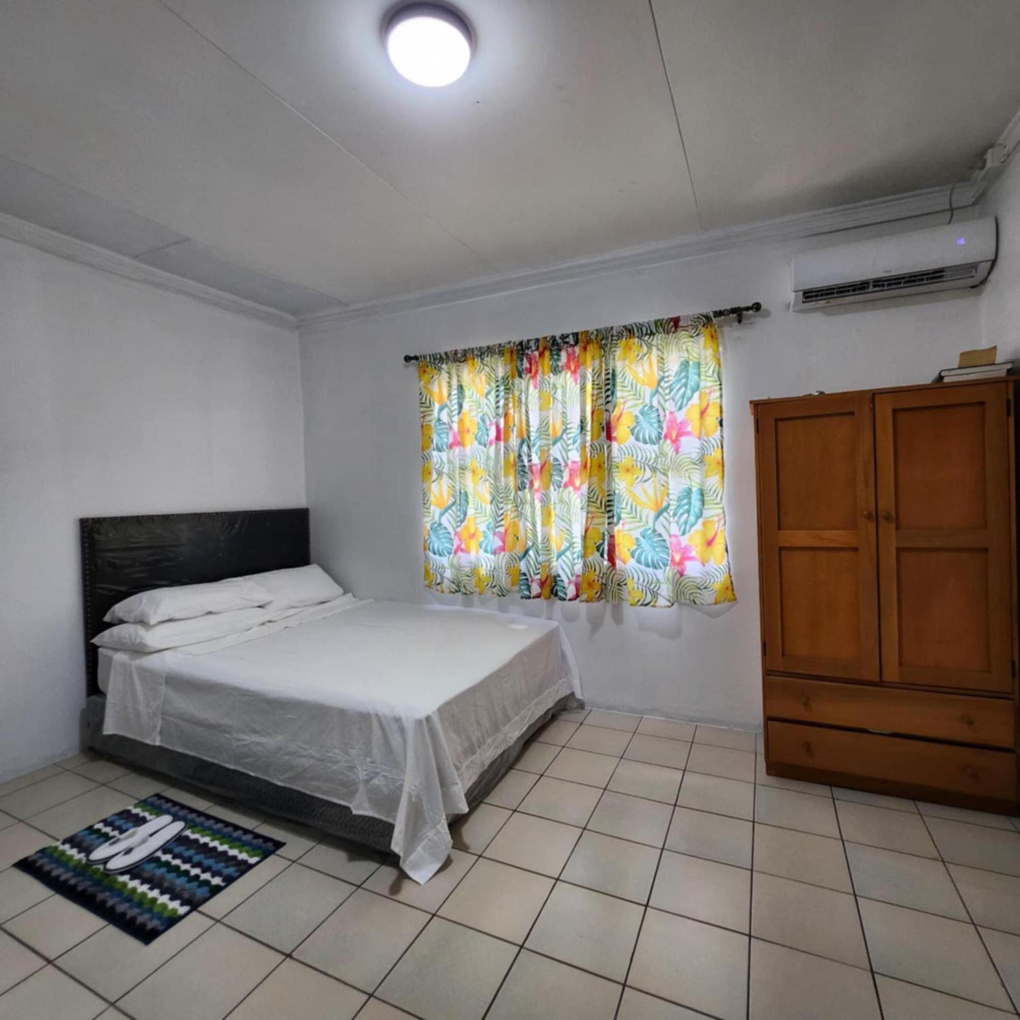 Bed & Breakfast Wane's Nadi